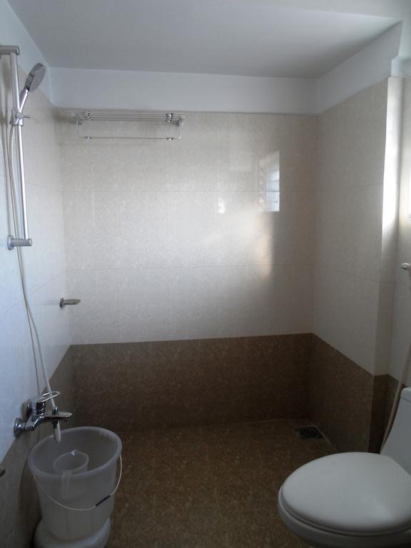 Psr Hotel ตีรูปาติ ภายนอก รูปภาพ